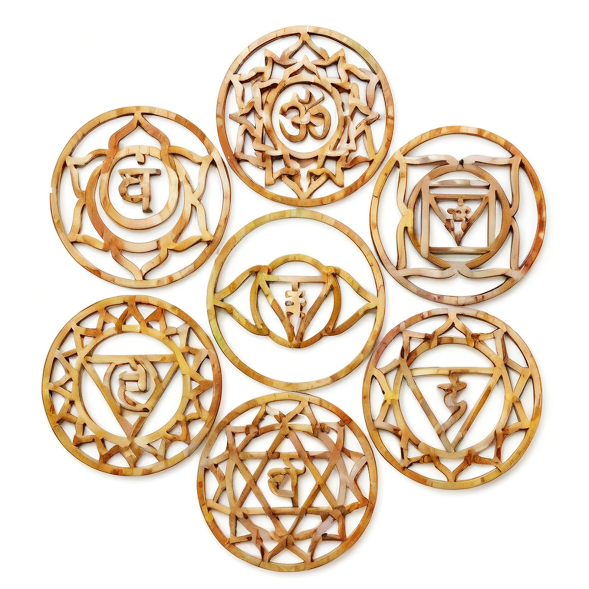 Lot de 7 décorations murales rondes diamètre 25 cm en bois marron ajouré style géométrique