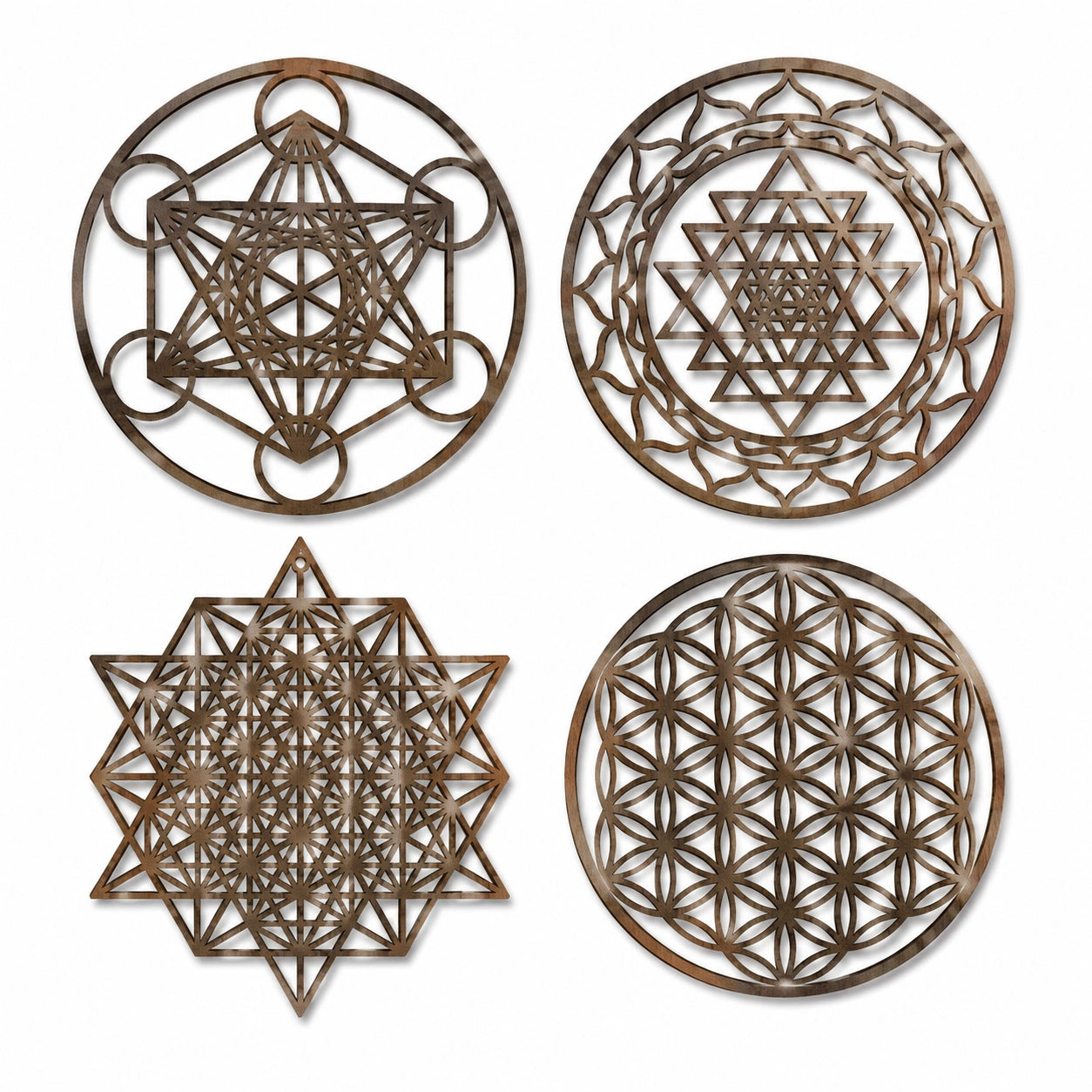 Lot de 4 décorations murales 30 cm en bois brun motifs géométriques ajourés