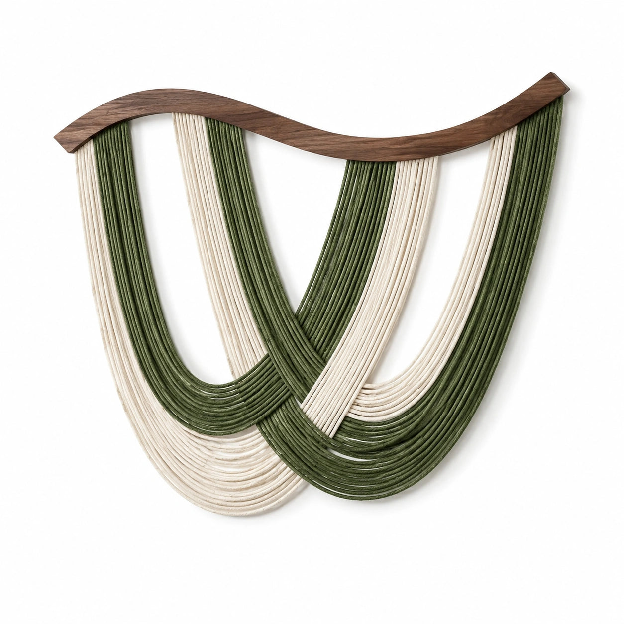 Tenture murale macramé 100 cm en coton vert ivoire avec support en bois ondulé